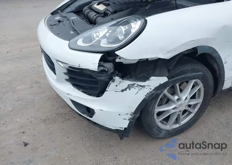 2016 Porsche Cayenne z USA, uszkodzony, nr VIN WP1AA2A2XGKA14739